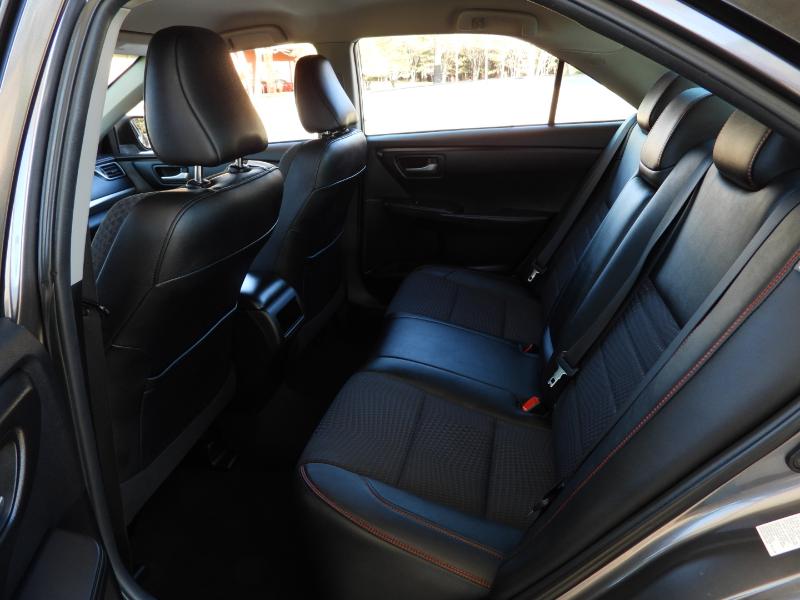 Toyota Camry SE 2015