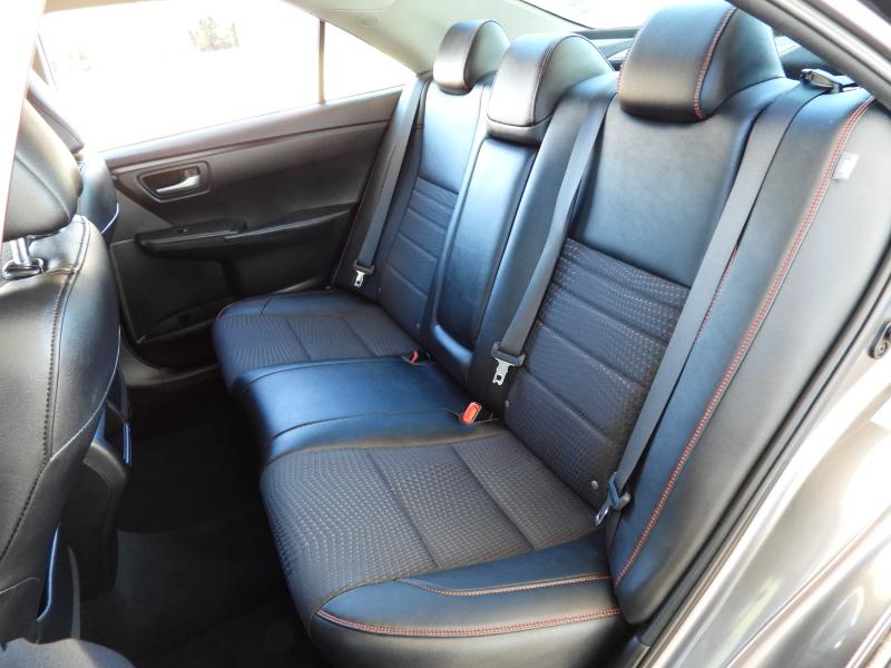 Toyota Camry SE 2015