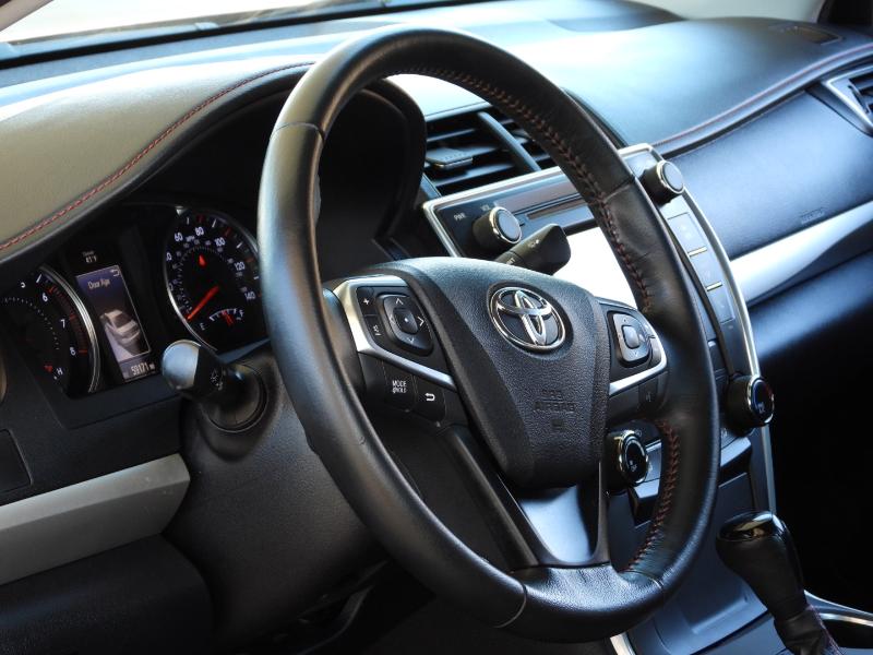 Toyota Camry SE 2015