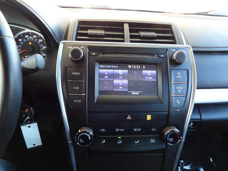Toyota Camry SE 2015
