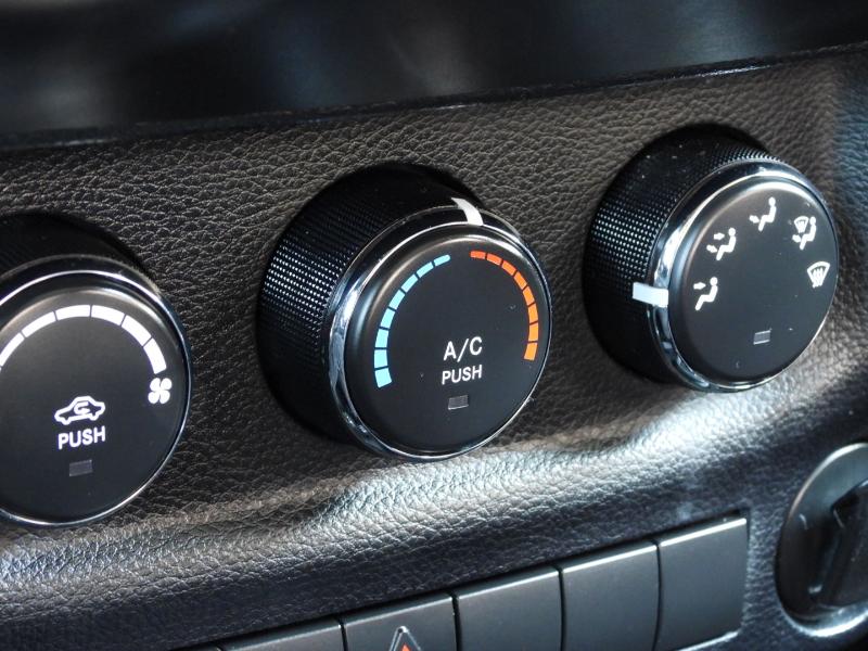 Jeep Wrangler Sport 4WD 2014