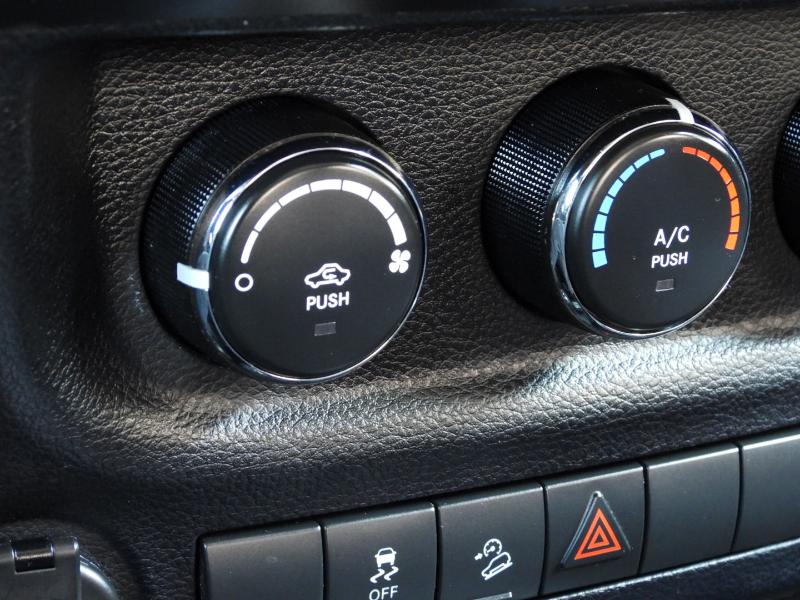 Jeep Wrangler Sport 4WD 2014