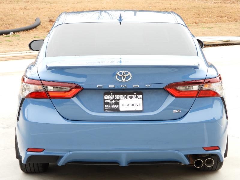 Toyota Camry SE 2023