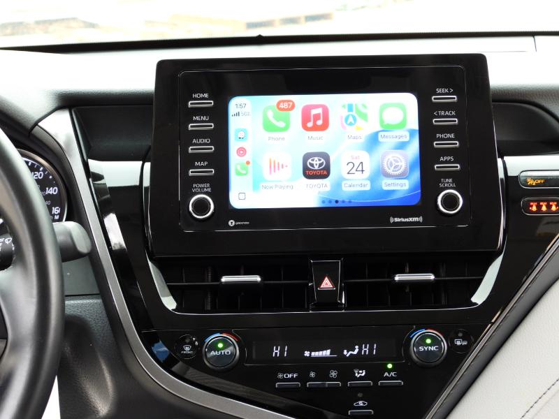 Toyota Camry SE 2023