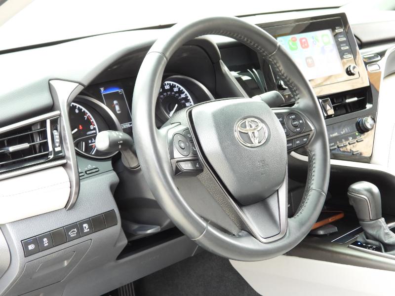 Toyota Camry SE 2023