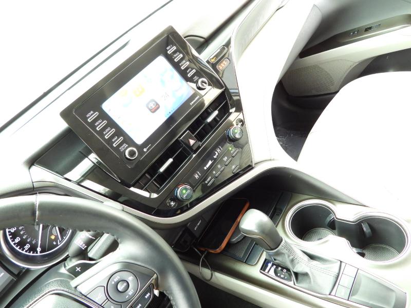 Toyota Camry SE 2023