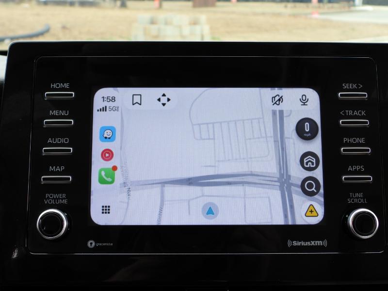 Toyota Camry SE 2023