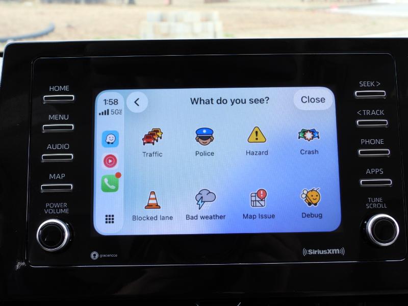 Toyota Camry SE 2023