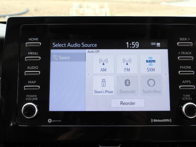 Toyota Camry SE 2023