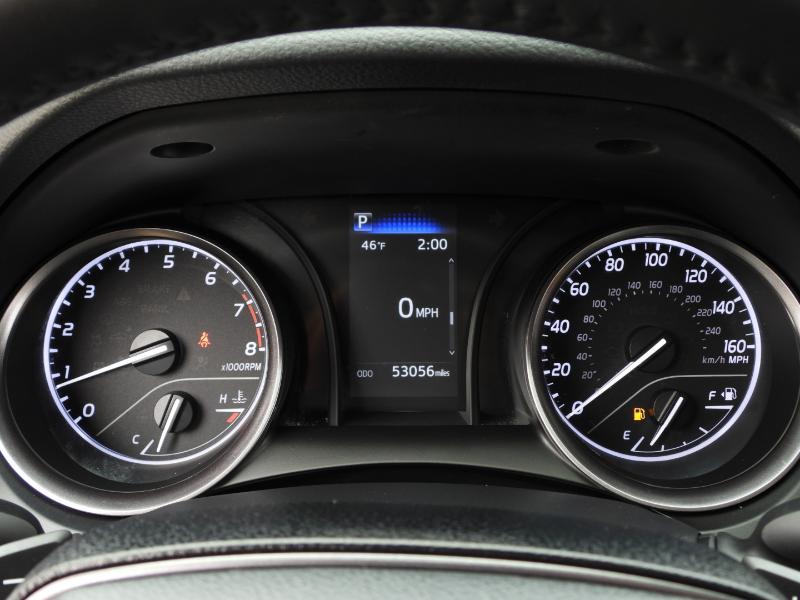 Toyota Camry SE 2023