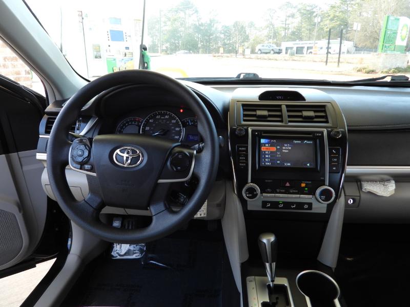 Toyota Camry LE 2012