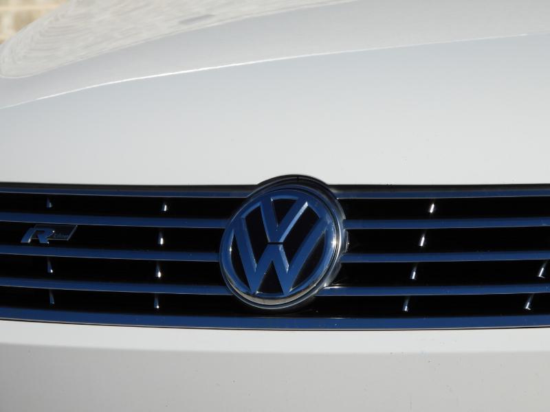 Volkswagen CC R-Line 2.0T Executive DSG PZEV 2014