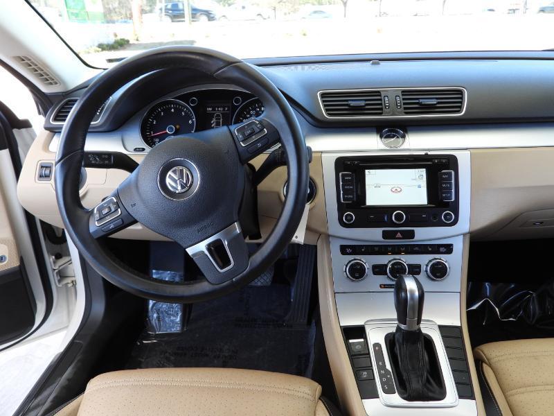 Volkswagen CC R-Line 2.0T Executive DSG PZEV 2014