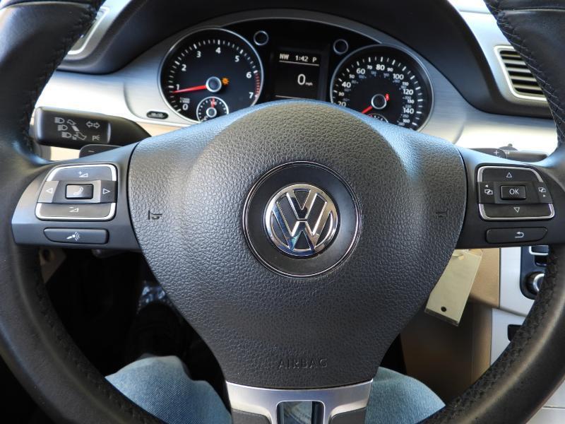Volkswagen CC R-Line 2.0T Executive DSG PZEV 2014