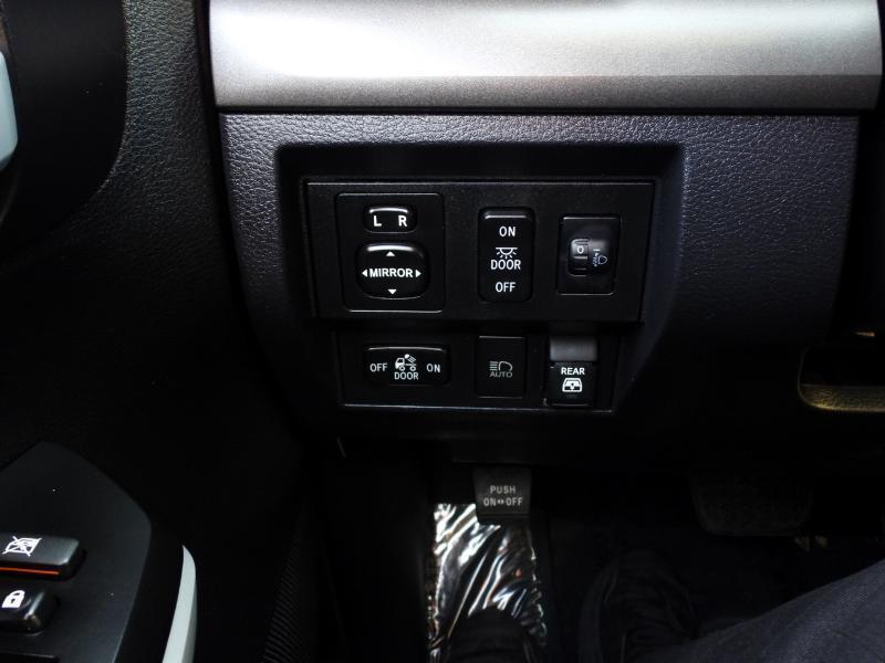 Toyota Tundra SR5 5.7L V8 CrewMax 2WD 2021