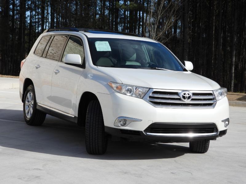 Toyota Highlander SE FWD V6 2012