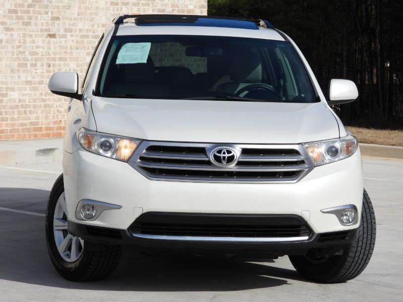 Toyota Highlander SE FWD V6 2012