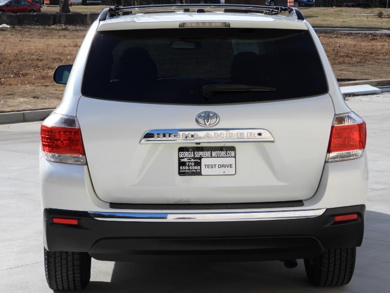 Toyota Highlander SE FWD V6 2012