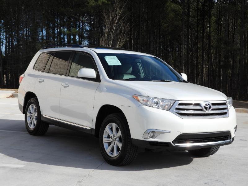 Toyota Highlander SE FWD V6 2012
