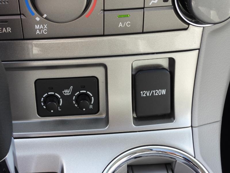 Toyota Highlander SE FWD V6 2012