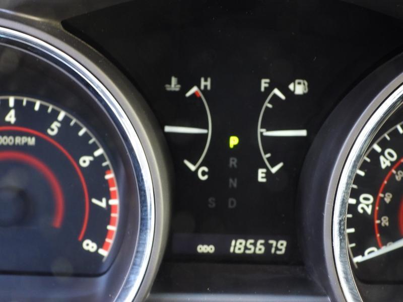 Toyota Highlander SE FWD V6 2012