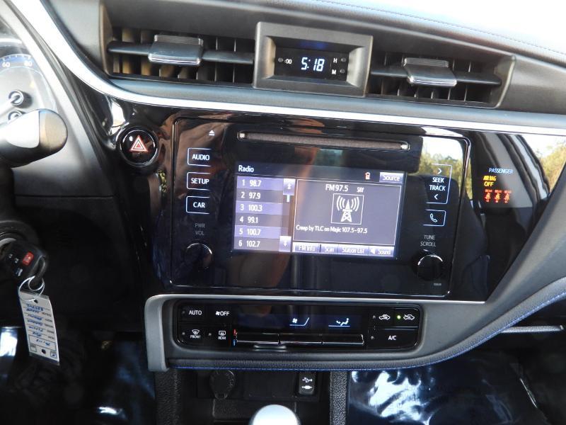 Toyota Corolla SE CVT 2018