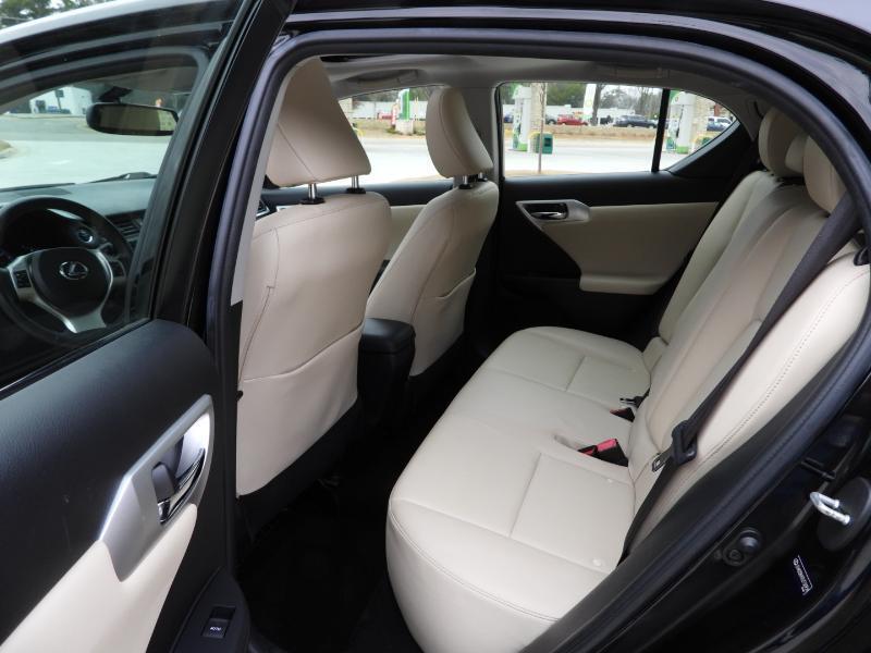 Lexus CT 200h Base 2013