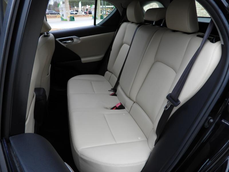 Lexus CT 200h Base 2013