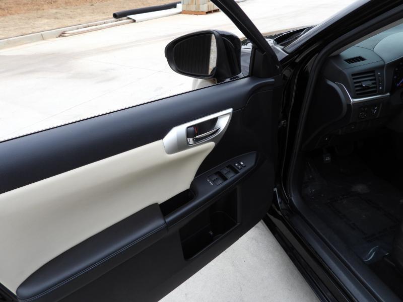 Lexus CT 200h Base 2013