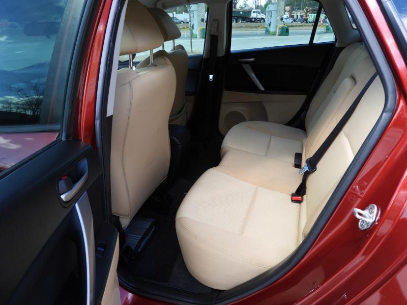 Mazda MAZDA3 s Sport 5-Door 2011