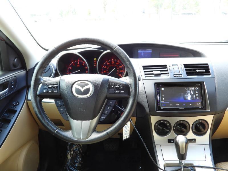 Mazda MAZDA3 s Sport 5-Door 2011