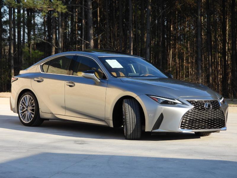 Lexus IS 300 RWD 2023