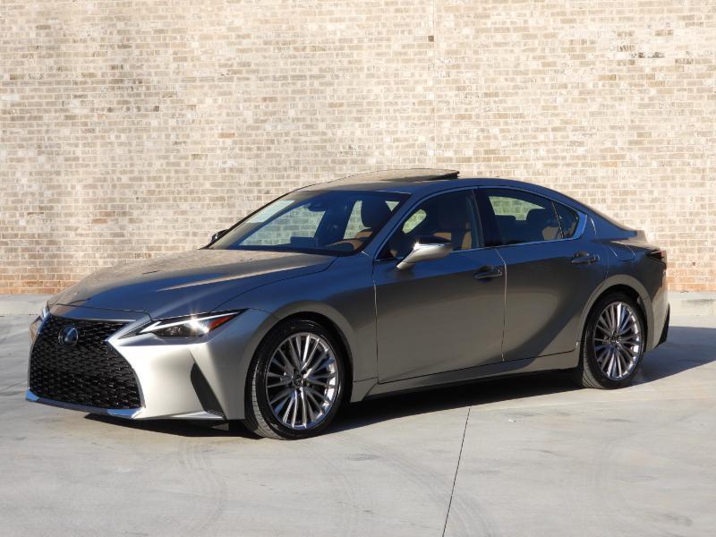 Lexus IS 300 RWD 2023
