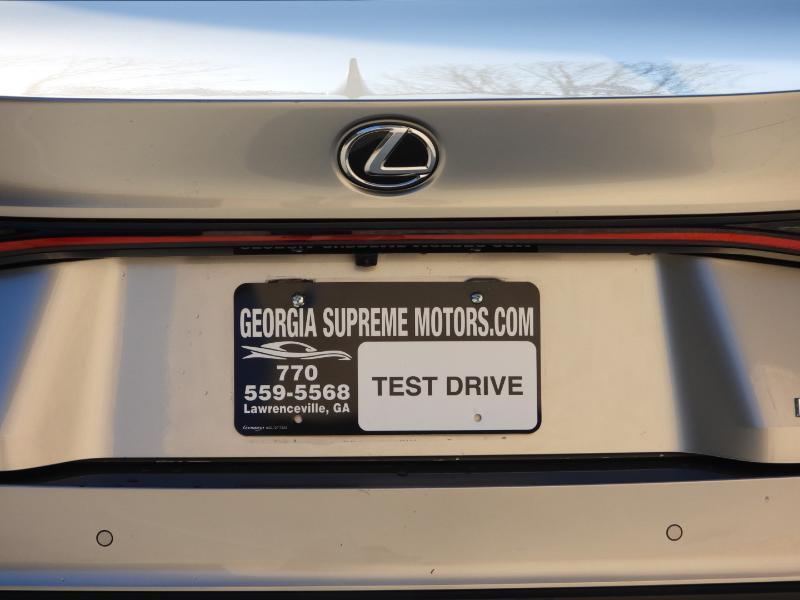 Lexus IS 300 RWD 2023