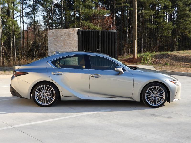 Lexus IS 300 RWD 2023