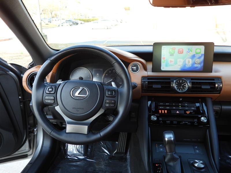 Lexus IS 300 RWD 2023