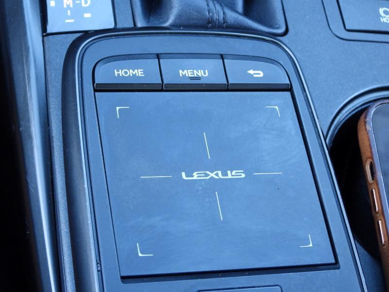 Lexus IS 300 RWD 2023