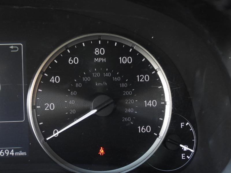 Lexus IS 300 RWD 2023