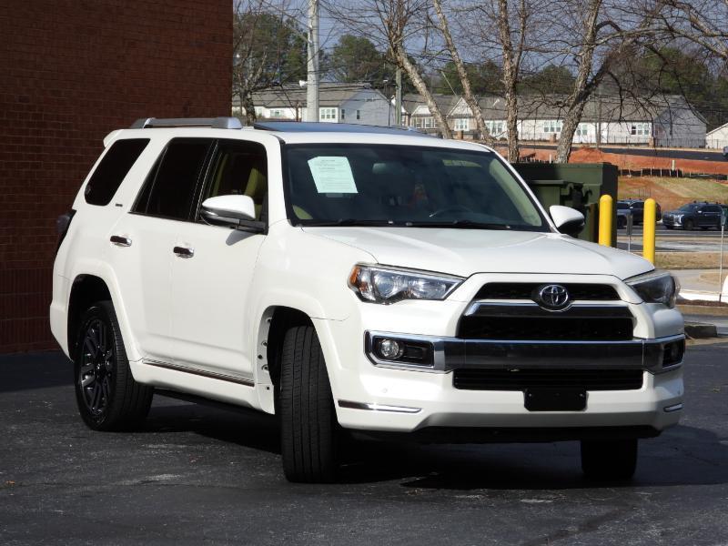 Toyota 4Runner Limited 2WD V6 2017