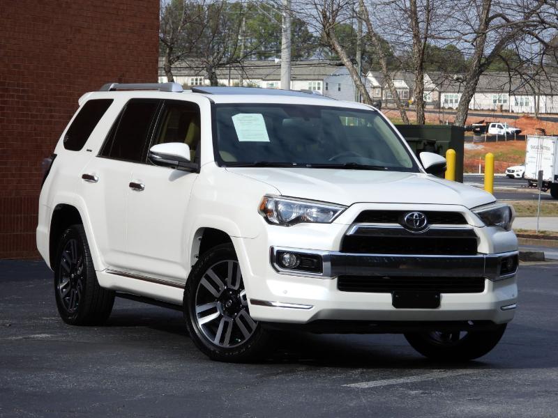 Toyota 4Runner Limited 2WD V6 2017