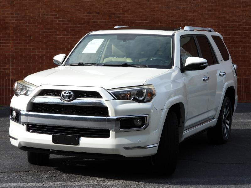 Toyota 4Runner Limited 2WD V6 2017
