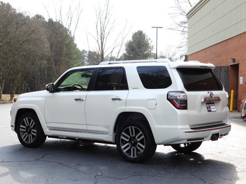 Toyota 4Runner Limited 2WD V6 2017