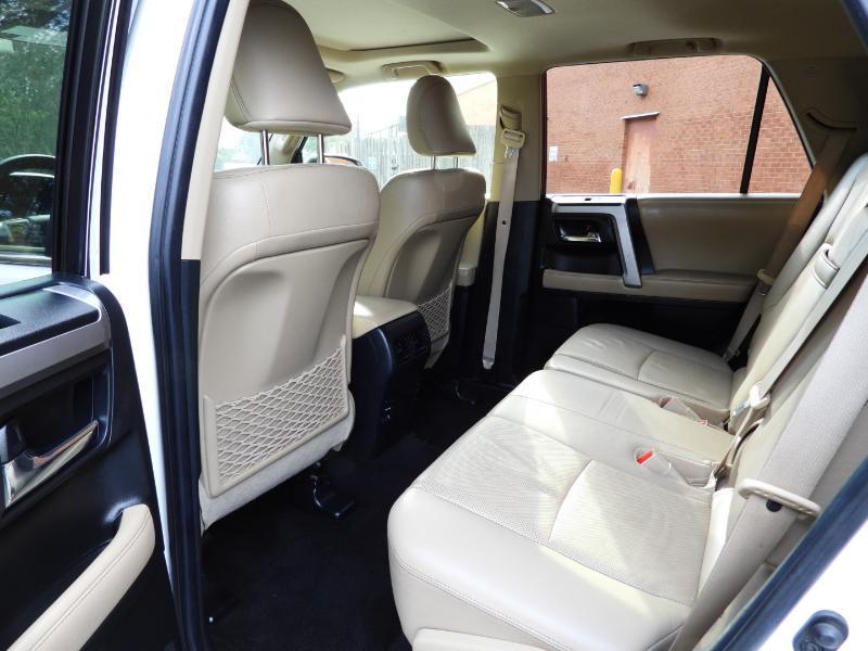 Toyota 4Runner Limited 2WD V6 2017