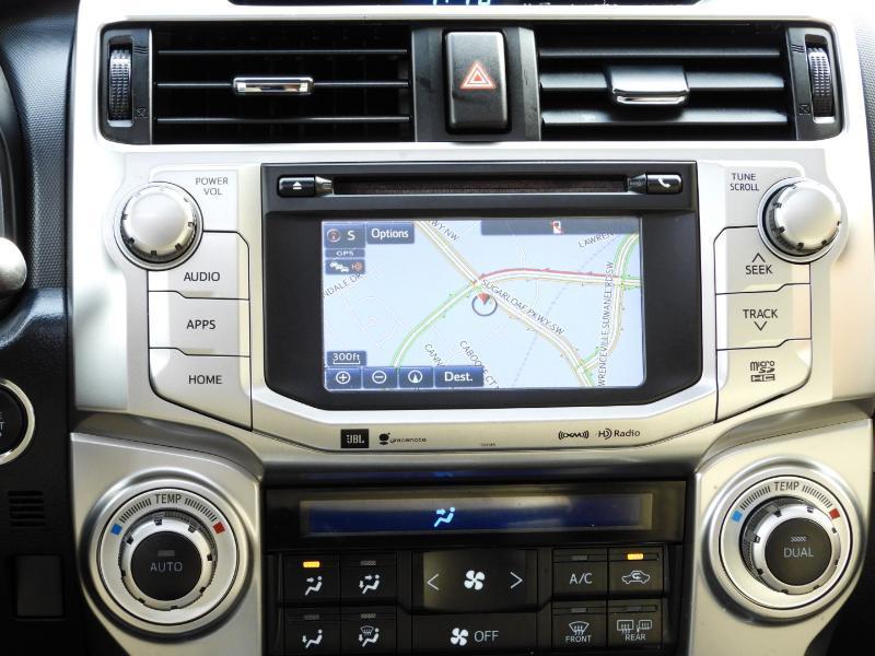 Toyota 4Runner Limited 2WD V6 2017