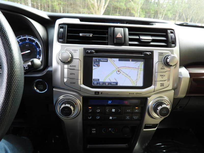 Toyota 4Runner Limited 2WD V6 2017