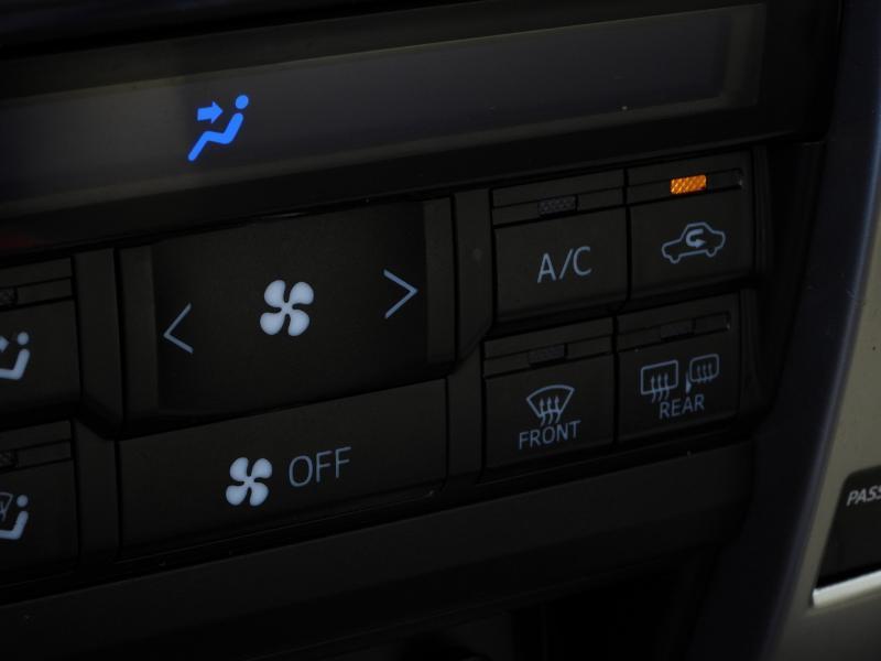 Toyota 4Runner Limited 2WD V6 2017