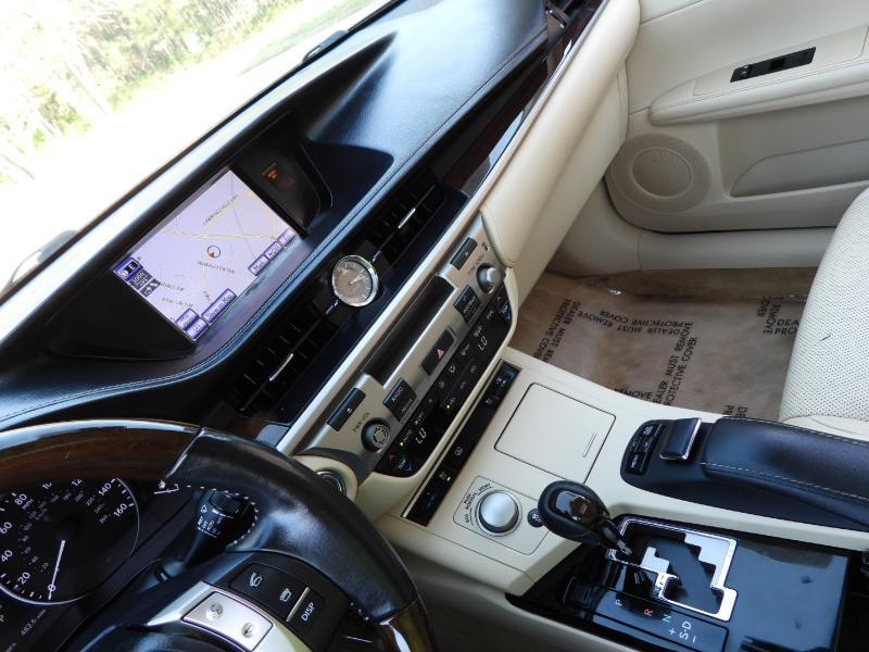 Lexus ES 350 Sedan 2013