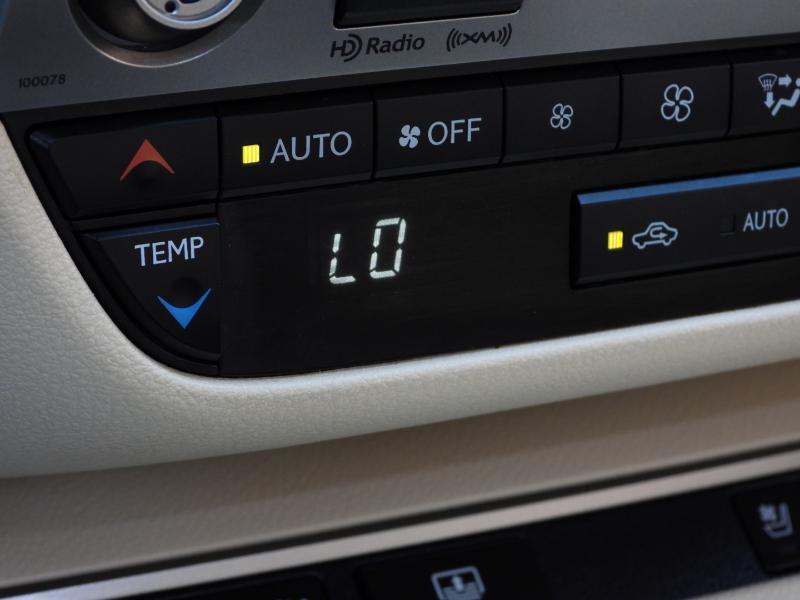 Lexus ES 350 Sedan 2013