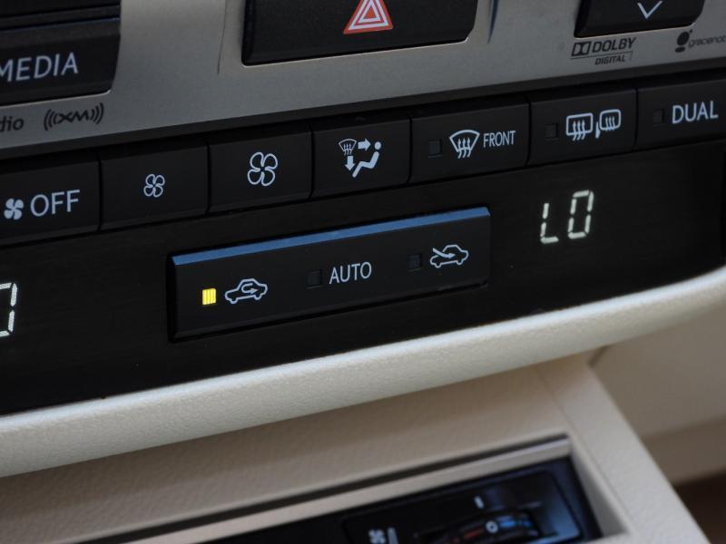 Lexus ES 350 Sedan 2013