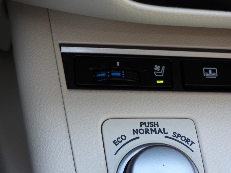 Lexus ES 350 Sedan 2013